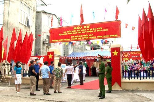 Cuộc bầu cử đại biểu Quốc hội và đại biểu HĐND các cấp trên địa bàn tỉnh thành công tốt đẹp