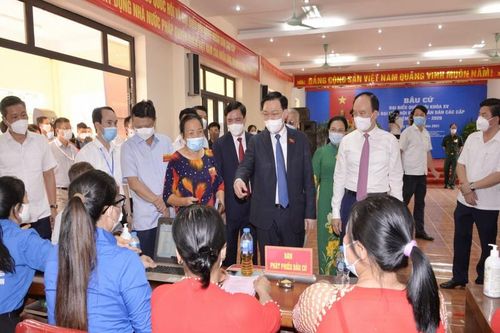 Tính đến 19 giờ hôm nay (23/5), 95,65% cử tri trên cả nước đã đi bầu cử