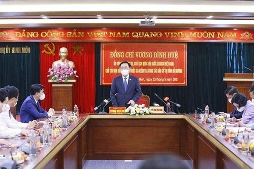 Chủ tịch Quốc hội: Hải Dương phải coi trọng phòng dịch trong khu công nghiệp