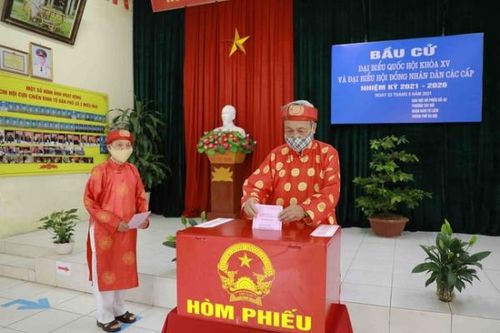 Một số tổ bầu cử đã có 100% cử tri đi bầu