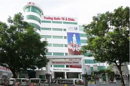 Hơn 1.100 chữ ký phản đối mức tăng học phí của trường Quốc tế Á Châu