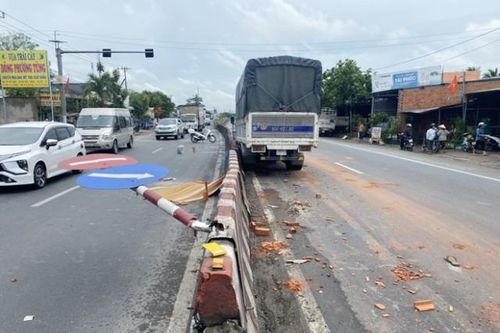 Tai nạn giao thông mới nhất hôm nay 24/5: Xe tải va chạm xe ba gác, 1 người tử vong tại chỗ
