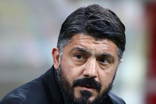 Chủ tịch Napoli sa thải Gattuso qua mạng xã hội
