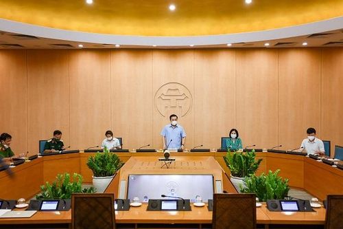 Người trở về Hà Nội sau cách ly phải khai báo y tế xong trong vòng 24h