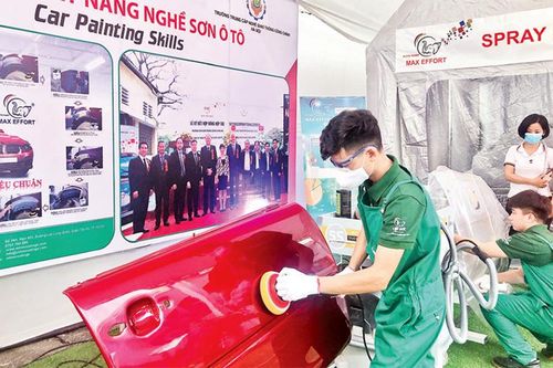 Ðào tạo nghề gắn với thị trường lao động