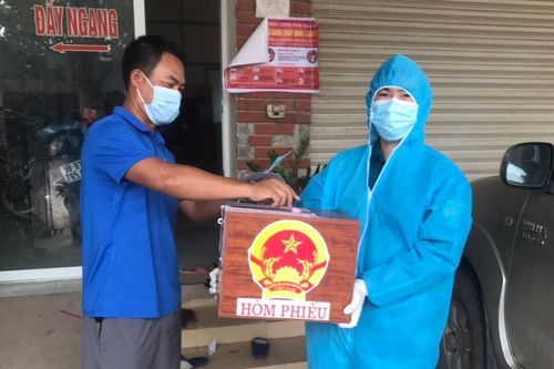Tâm dịch Covid-19, cử tri Bắc Giang đi bỏ phiếu đạt 98,8%