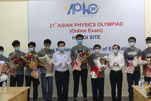 Thành tích cao thi Olympic: Minh chứng tính đúng đắn chính sách phát triển trường chuyên