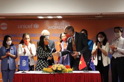 Thúc đẩy các nỗ lực chấm dứt bạo lực đối với phụ nữ và trẻ em