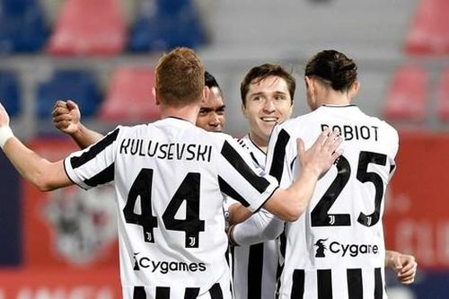 Vì sao HLV Pirlo loại Ronaldo trong trận Juventus giành vé dự Champions League?
