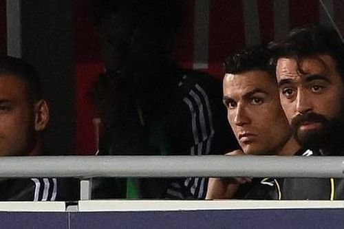 Dự bị trong ngày Juventus giành vé dự Champions League, Ronaldo vẫn lập kỷ lục