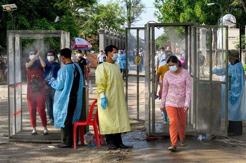 COVID-19 tại ASEAN hết 23/5: Campuchia dịch bùng trở lại; Ổ dịch Indonesia liên quan thủy thủ Philippines