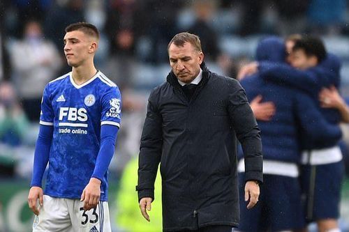 Điểm nhấn vòng cuối Premier League: Bầy cáo lại 'sảy chân'