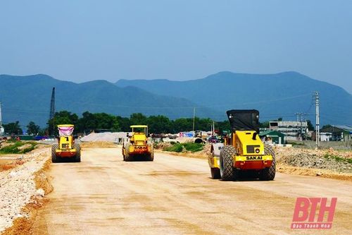 Đẩy nhanh tiến độ đầu tư xây dựng hạ tầng giao thông, góp phần phát triển kinh tế - xã hội