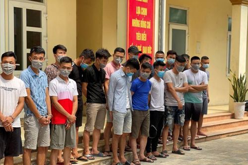Triệt phá tụ điểm tổ chức sử dụng ma túy tổng hợp và bóng cười tại thị trấn Nưa