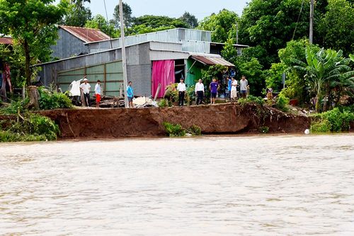 An Giang: 53 đoạn sông cảnh báo nguy cơ sạt lở