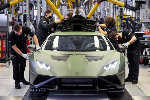Không nằm ngoài xu thế, tất cả xe Lamborghini sẽ được điện khí hóa vào năm 2024