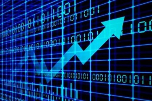 Tăng mạnh hơn 10 điểm, VN-Index tiến gần đỉnh cao kỷ lục 1.300 điểm