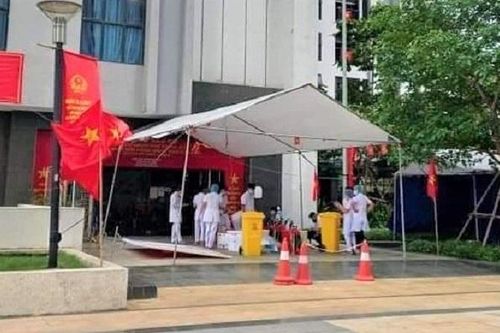 Hà Nội phong tỏa 4 tòa nhà ở khu đô thị Goldmark City