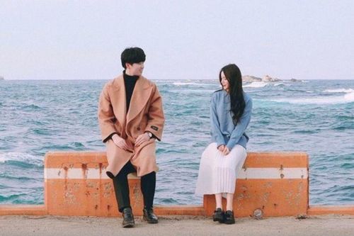 Có người yêu mà vẫn cảm thấy cô đơn, lỗi do anh, do em hay chúng ta?
