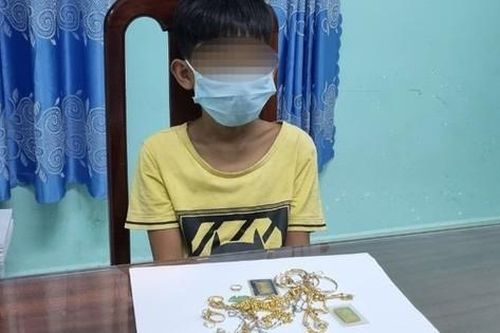 'Khó xử' cậu bé Kiên Giang trộm hơn 200 triệu đồng để đánh bạc