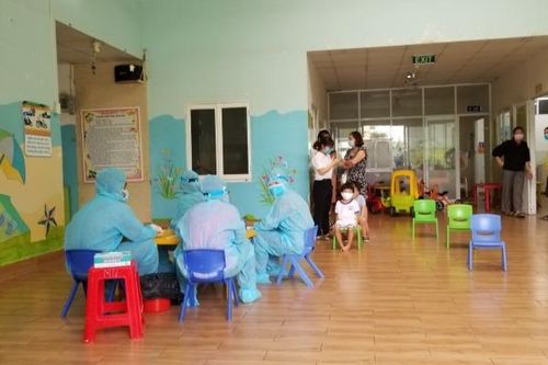 Bé 18 tháng tuổi tại TP.HCM mắc COVID-19, sức khỏe ổn định