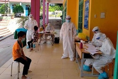 Xúc động hình ảnh từ tâm dịch Nậm Pồ, Điện Biên