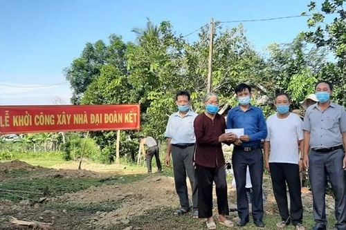 Lâm Đồng: Xây nhà đại đoàn kết cho hộ nghèo