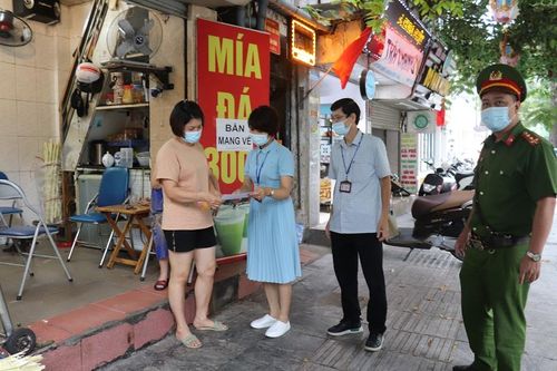 Ghi nhận tại quận Hai Bà Trưng trong việc thực hiện Công điện khẩn số 11/CĐ-UBND về tạm dừng hoạt động một số cơ sở kinh doanh dịch vụ