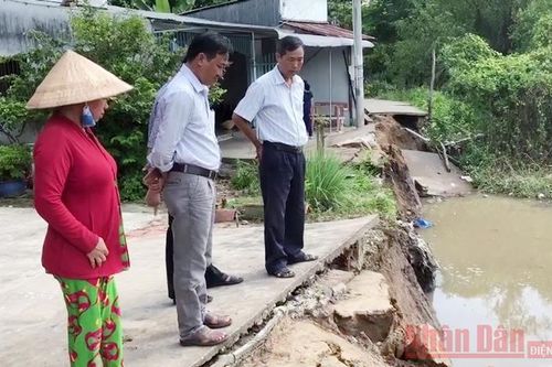 Sóc Trăng công bố tình huống khẩn cấp sạt lở bờ sông