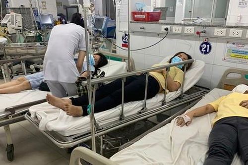Bình Dương: Rò rỉ khí NH3 khiến nhiều người ngất xỉu