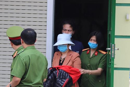 Vụ nâng giá thiết bị y tế tại Sơn La: Phó Chủ tịch UBND tỉnh bị khiển trách