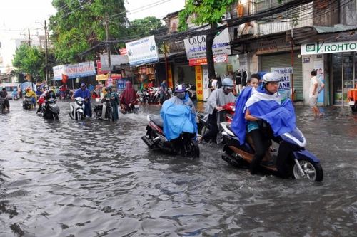 TPHCM: Tiền chi theo kế hoạch, ngập vẫn mênh mông
