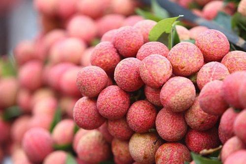 Nông sản Việt được 'giải cứu' trên các chợ online