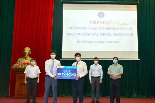 Tập đoàn Hòa Phát ủng hộ 50 tỷ đồng vào Quỹ vaccine phòng Covid-19