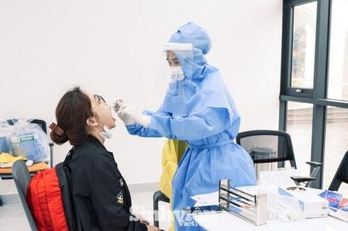 Trường Đại học xét nghiệm COVID-19 miễn phí cho toàn bộ sinh viên