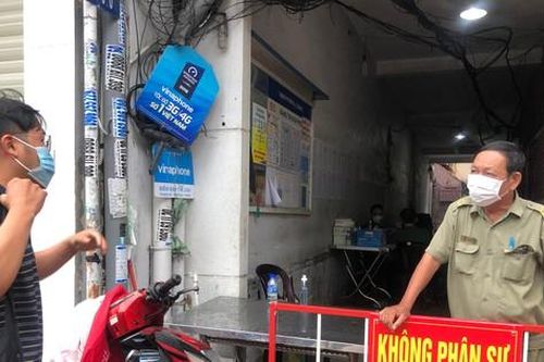 Thêm một con hẻm ở Sài Gòn 'nội bất xuất, ngoại bất nhập'