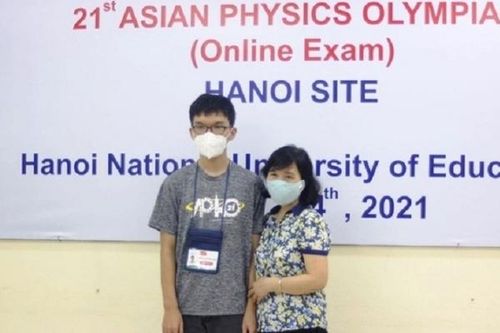 Học sinh đoạt huy chương Vàng APhO 2021 được nhận vào học Viện Công nghệ Massachusetts