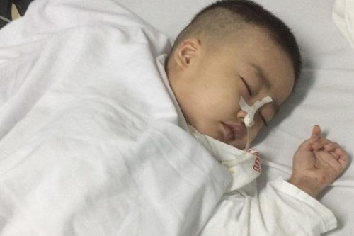 Nỗi đau đớn của người mẹ có một con trầm cảm, một con ung thư không tiền điều trị