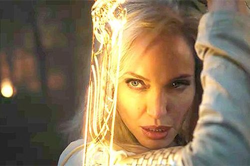 Angelina Jolie cực chất trong lần đầu đóng siêu anh hùng ở tuổi 46