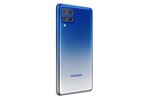 Smartphone Samsung với pin 7.000 mAh, RAM 8 GB, giá 9,99 triệu đồng tại Việt Nam