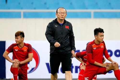 Công Phượng ghi 2 bàn, HLV Park Hang Seo loại 10 cầu thủ trước ngày đi UAE