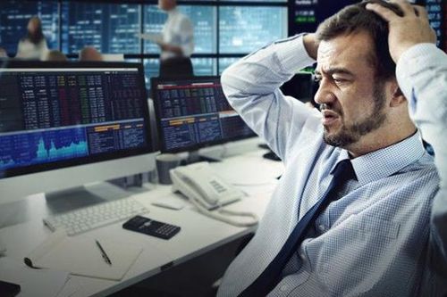 Gần nửa năm bán miệt mài, khối ngoại còn lại gì ở những 'siêu cổ phiếu' Việt Nam?