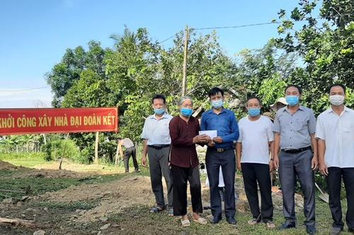 Đạ Tẻh: Khởi công xây dựng nhà đại đoàn kết