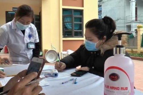 Tất cả người dân từ các tỉnh, thành phố trở về Hà Nội đều phải khai báo y tế