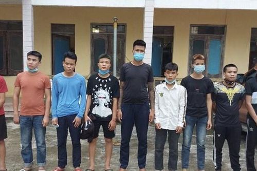 Trộm xoài không thành, nhóm thanh niên vác dao chém người trọng thương