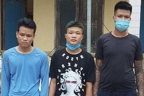 19 thanh niên đánh nhau với dân làng