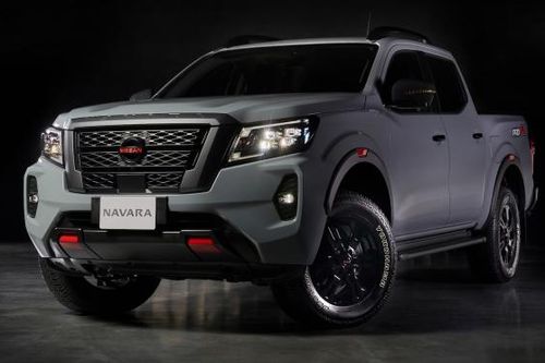 Bán tải Navara 2021 nhiều cải tiến đáng giá cùng nhà phân phối mới