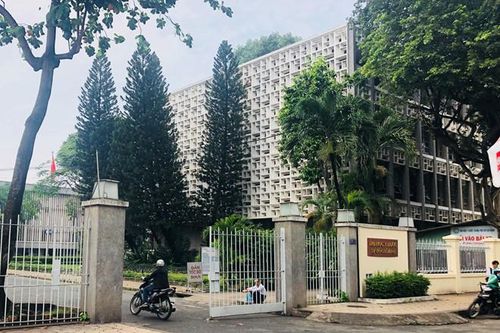 Trường ĐH Y Dược TPHCM dừng việc bổ nhiệm 2 Phó hiệu trưởng