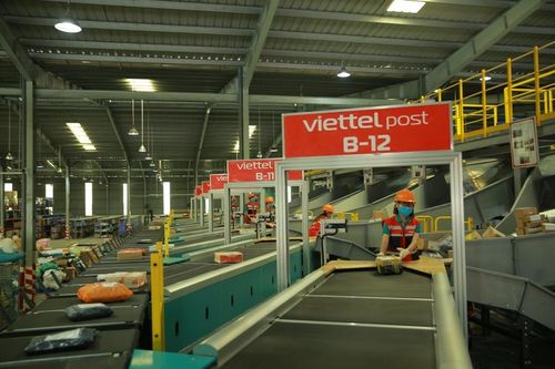 Cổ phiếu 'bốc hơi' cùng cuộc đua 'đốt tiền' đè nặng biên lợi nhuận gộp, Viettel Post còn động lực để phục hồi?