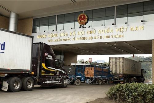 Bộ Công Thương đề nghị các tỉnh biên giới phía Bắc 'bật đèn xanh' cho nông sản xuất khẩu